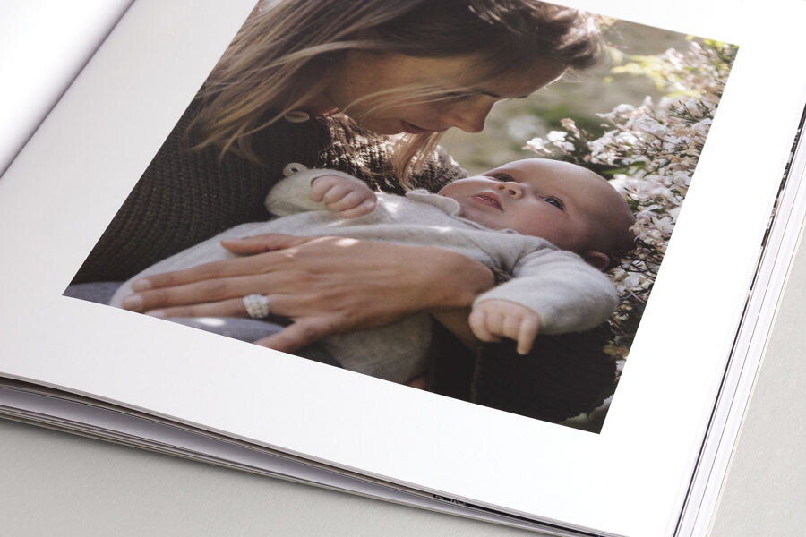 Smooth matte paper for your photo books