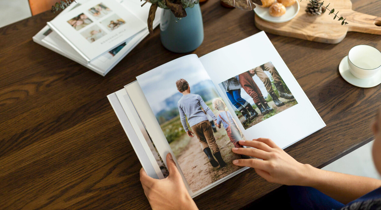 Personalised photo books with text